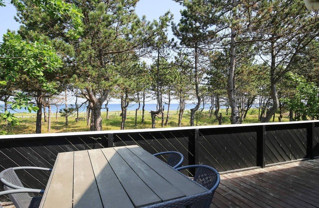 6 person holiday home in Sjællands Odde