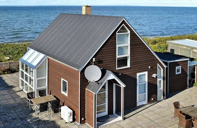 6 person holiday home in Brenderup Fyn-By Traum