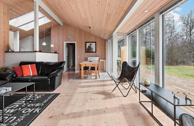 6 person holiday home in Frederiksværk