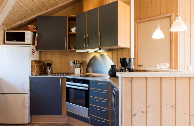 6 person holiday home in Hvide Sande