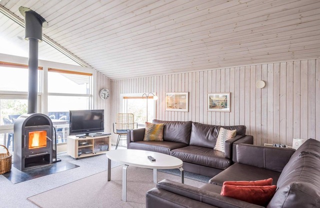 6 person holiday home in Hvide Sande