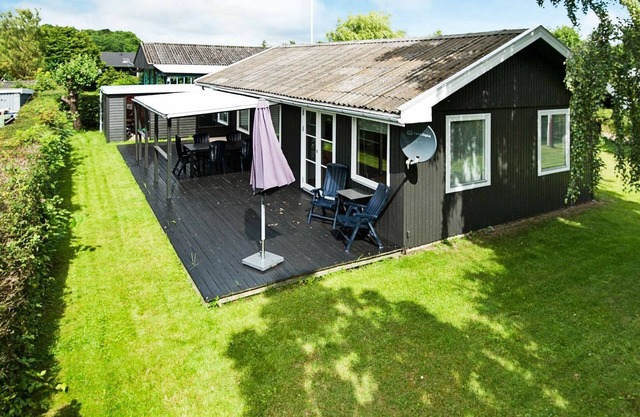6 person holiday home in Juelsminde-By Traum