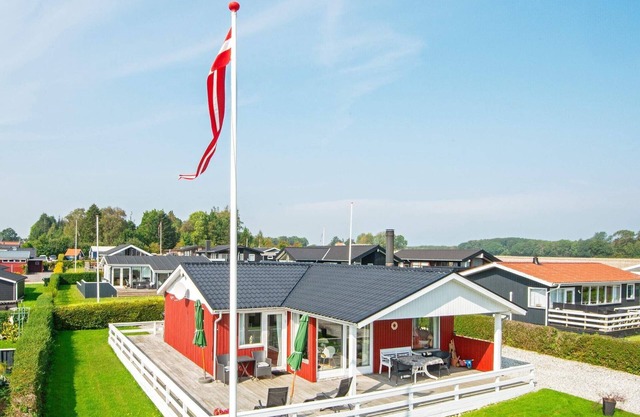 6 person holiday home in Juelsminde-By Traum