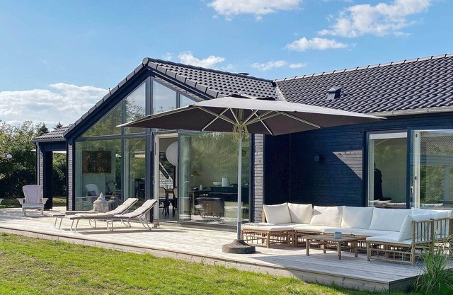 6 person holiday home in Juelsminde-By Traum