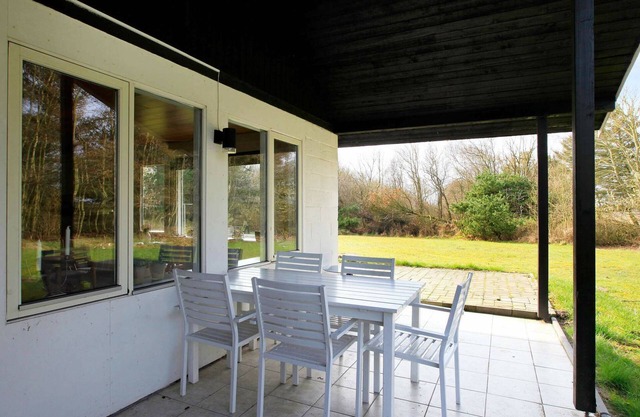 6 person holiday home in Ringkøbing-By Traum