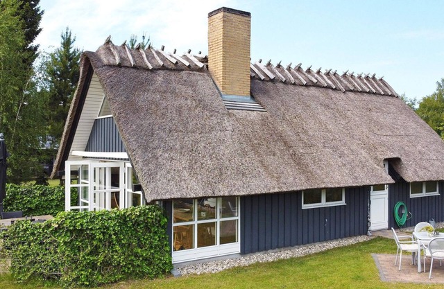 6 person holiday home in Væggerløse-By Traum