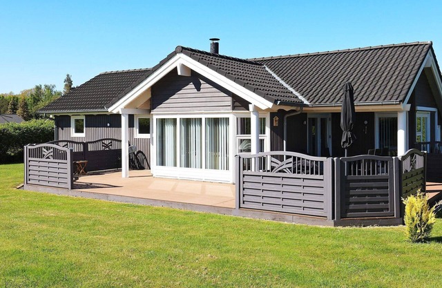 6 person holiday home in Væggerløse-By Traum