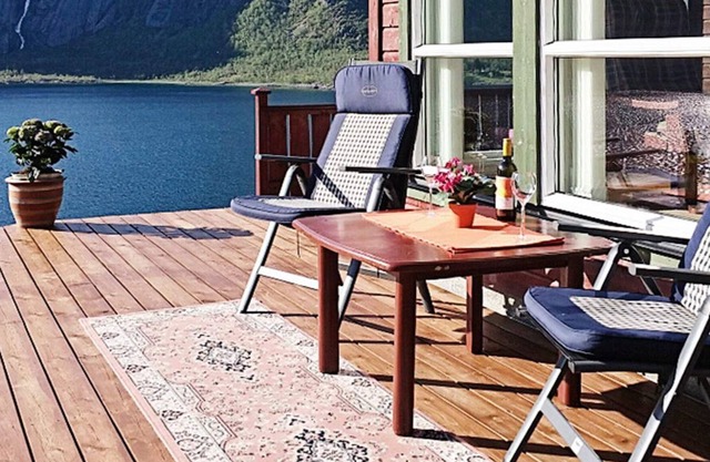 6 person holiday home in Tengelfjord