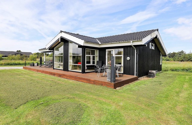 6 person holiday home in Hirtshals