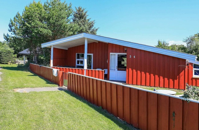 6 person holiday home in Bindslev-By Traum