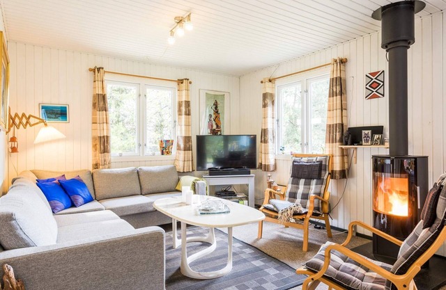 6 person holiday home in Blåvand