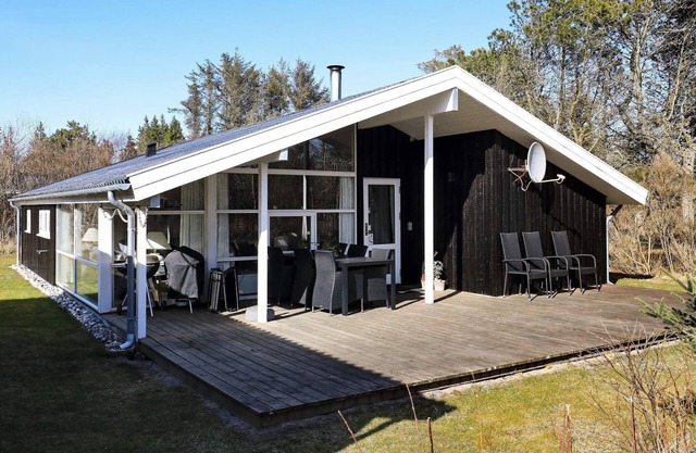 6 person holiday home in Blokhus