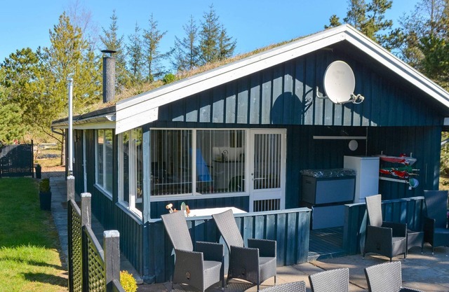 6 person holiday home in Blokhus