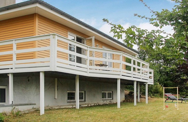 6 person holiday home in Ebeltoft-By Traum