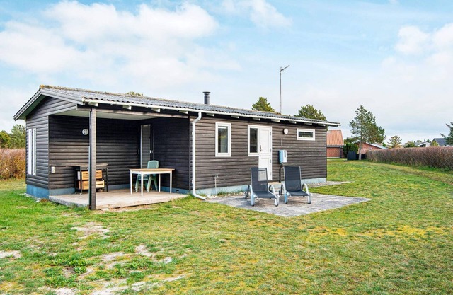 6 person holiday home in Glesborg-By Traum