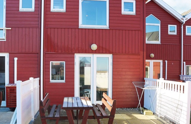 6 person holiday home in Hadsund
