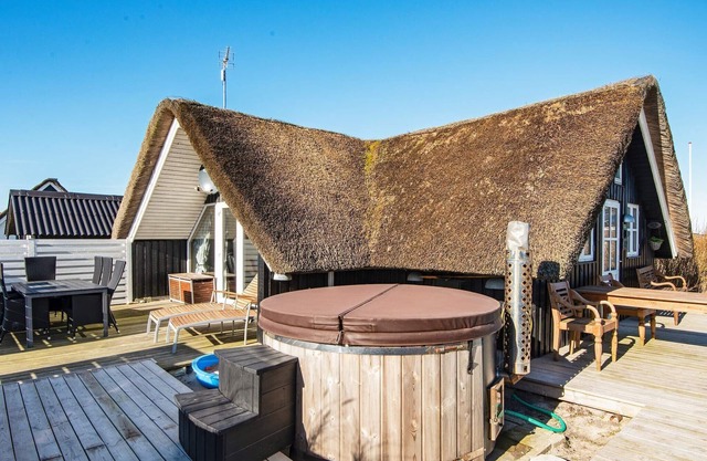 6 person holiday home in Harboøre-By Traum