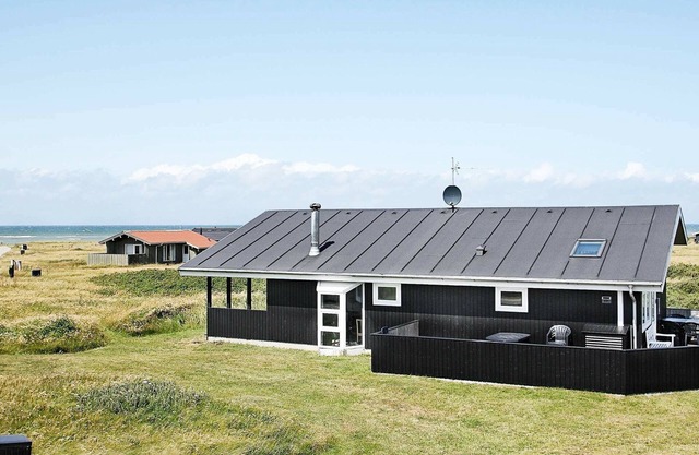 6 person holiday home in Hjørring