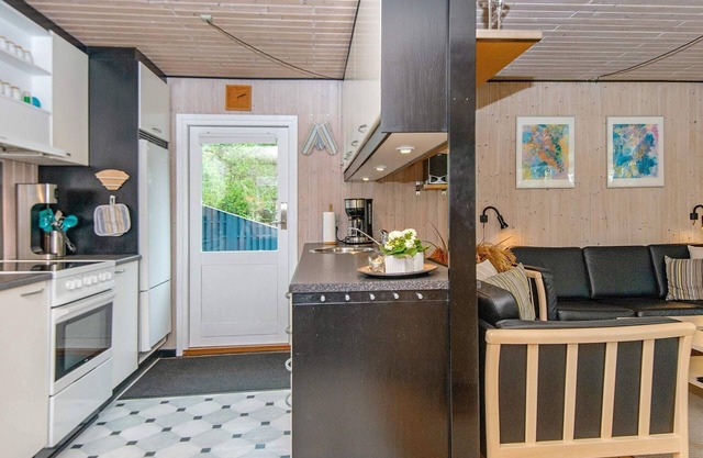 6 person holiday home in Pandrup
