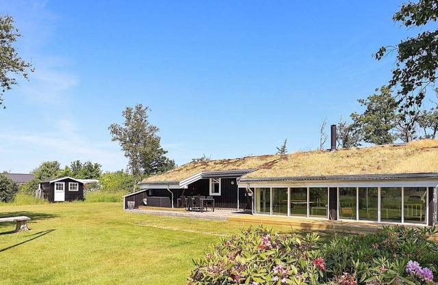 6 person holiday home in Strandby