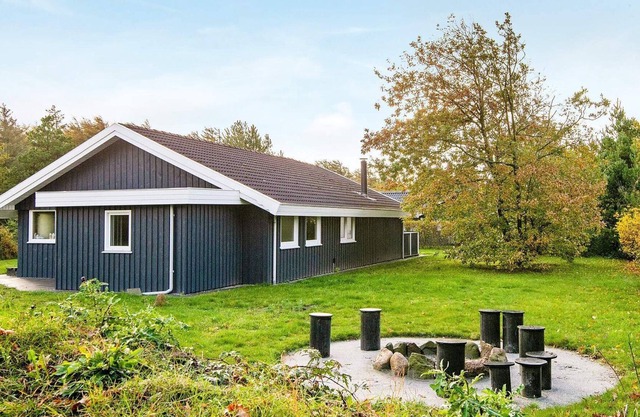 6 person holiday home in Ulfborg