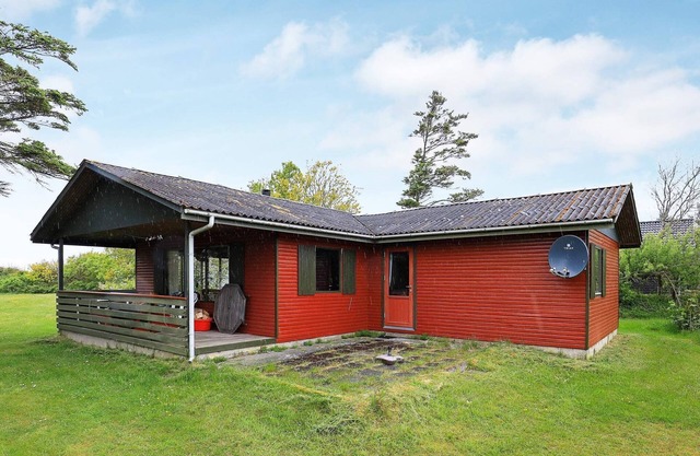 6 person holiday home in Vinderup