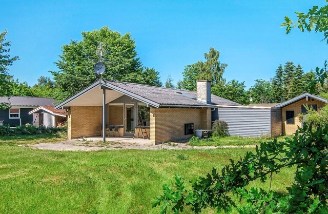 6 person holiday home in Ørsted