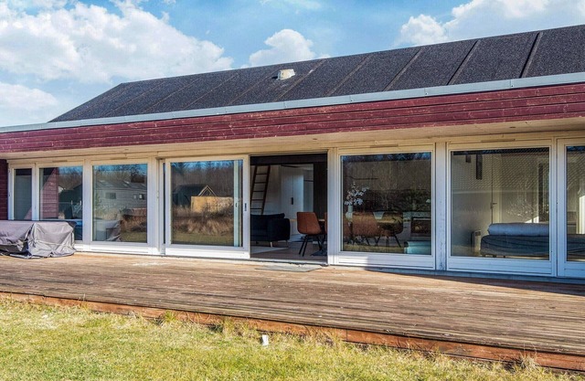 6 person holiday home in Brovst-By Traum
