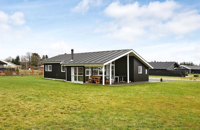 6 person holiday home in Hadsund-By Traum