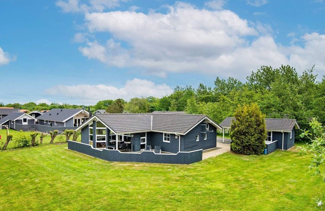 6 person holiday home in Hemmet-By Traum