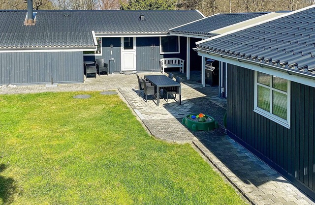 6 person holiday home in Knebel-By Traum
