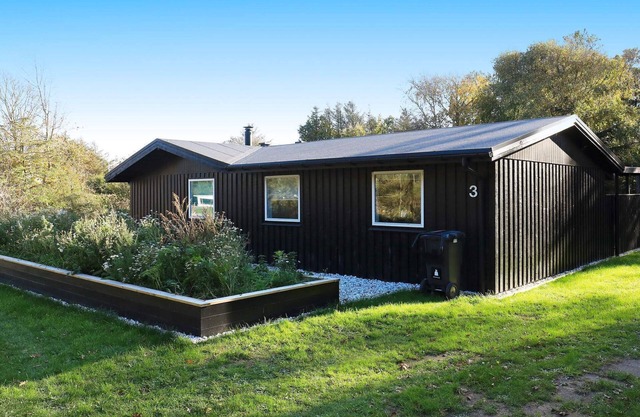 6 person holiday home in Løkken
