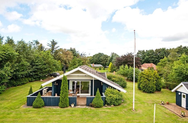 6 person holiday home in Oksbøl-By Traum