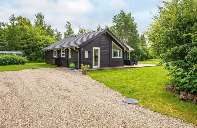 6 person holiday home in Oksbøl-By Traum