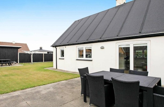 6 person holiday home in Ulfborg
