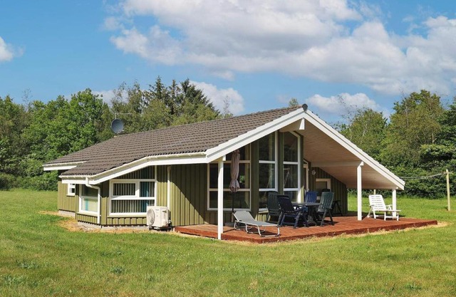 6 person holiday home in Bindslev-By Traum