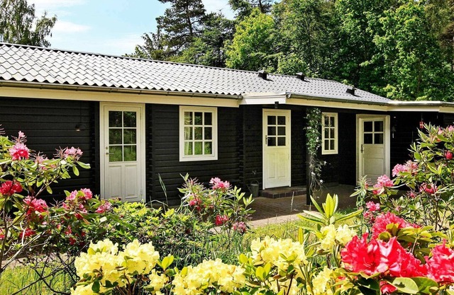 6 person holiday home in Ålbæk