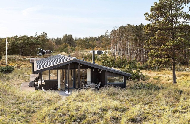 6 person holiday home in Ålbæk-By Traum