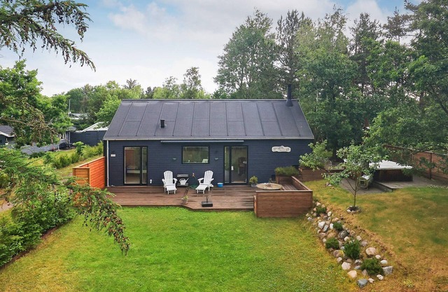 6 person holiday home in Hals-By Traum