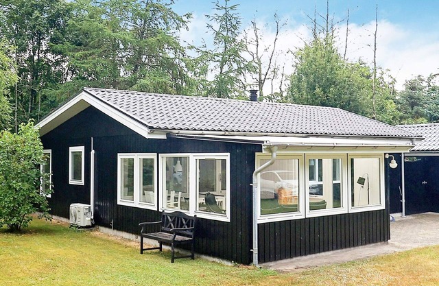 6 person holiday home in Hals-By Traum