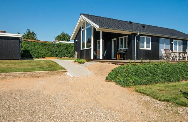 6 person holiday home in Hejls