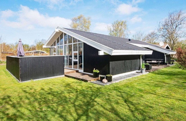 6 person holiday home in Hemmet