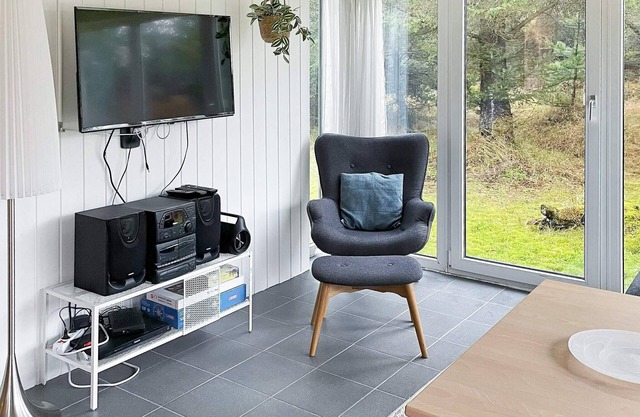 6 person holiday home in Oksbøl