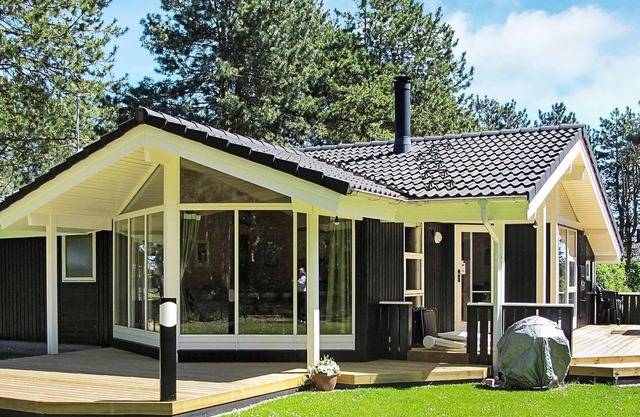 6 person holiday home in Rødby