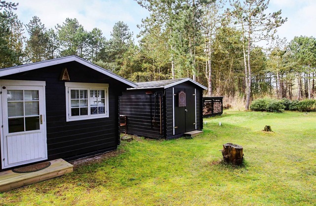 6 person holiday home in Rødby