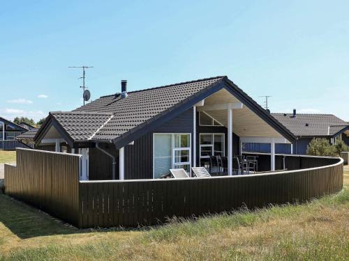 6 person holiday home in Ringkøbing-By Traum