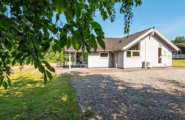 6 person holiday home in Toftlund-By Traum