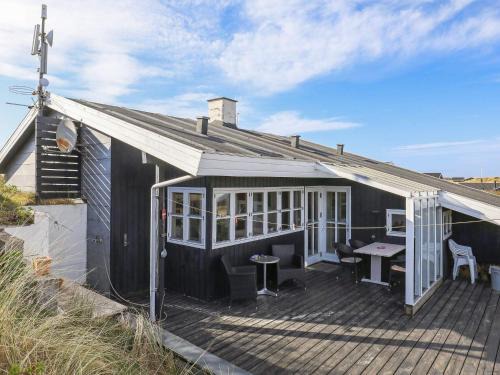 6 person holiday home in Løkken