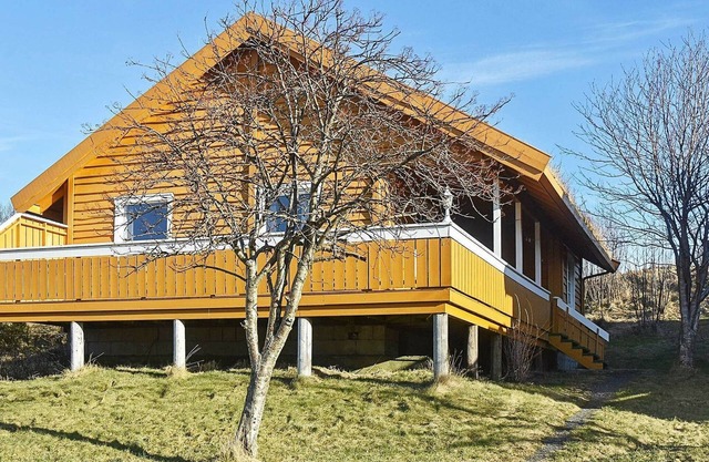6 person holiday home in Aukra