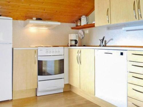 6 person holiday home in olden